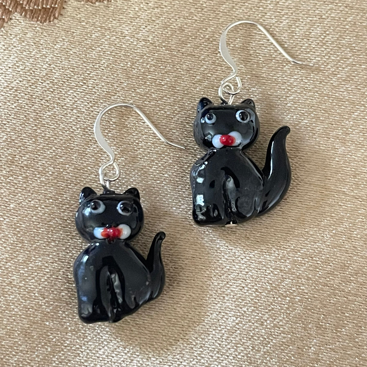Glass Black Cat Earrings Handmade Casual Dangles Everyday Halloween Women Mom Sister Teacher Gift
