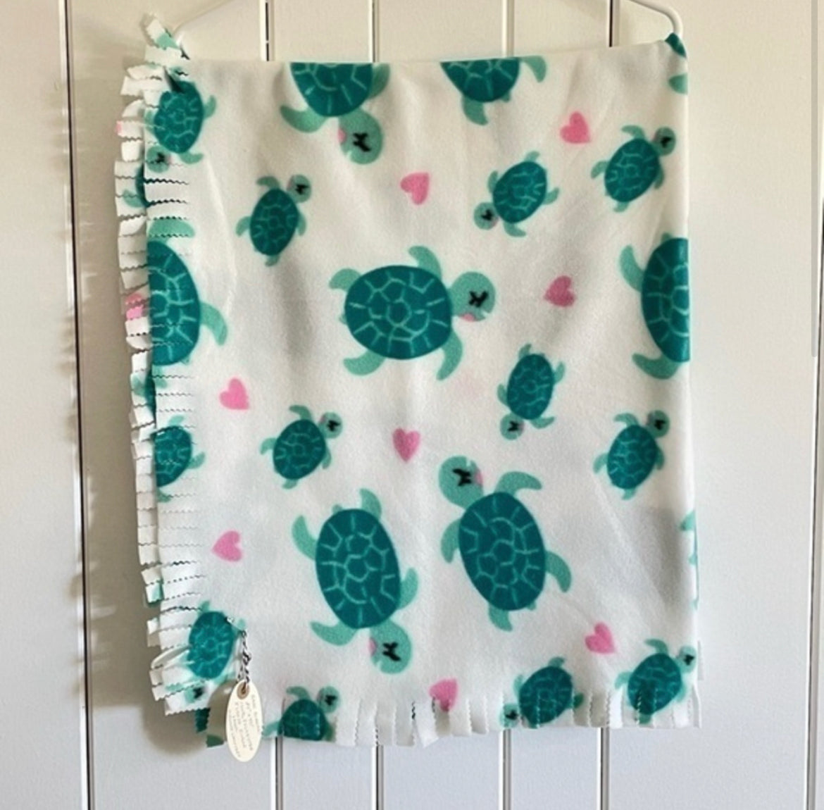 Hand Crafted Turtle Green White Fleece Baby Blanket NWT 34” x 40” Wide Fringe Kids Toddler Child Bedding Single Layer