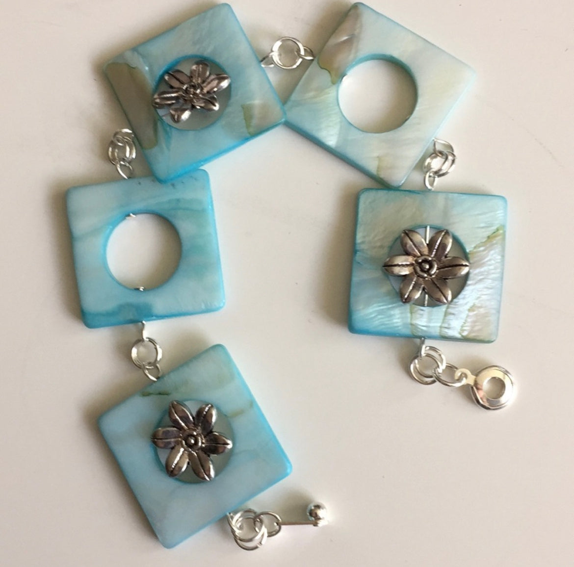 Geometric Iridescent Pastel Blue Shell & Metal Flower Bracelet 8" Coastal Spring Summer