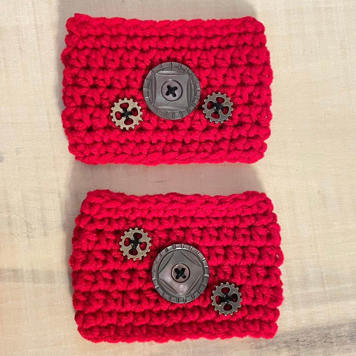 4 Pack Red Cup Can Cozies Huggies Koozies Gear Accent Hand Crocheted Indoor Outdoor Host Hostess Party Casual Gift Set