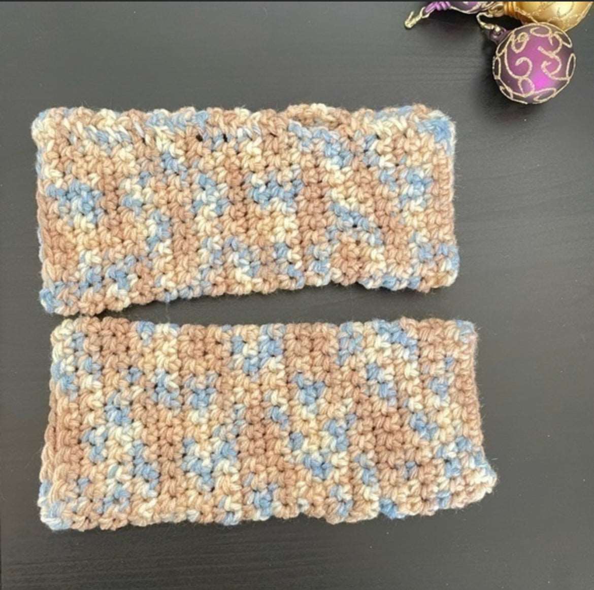 Gaming Texting Writing Tech Fingerless Gloves Sandy Beaches Marbled Tan Wheat Pastel Blue