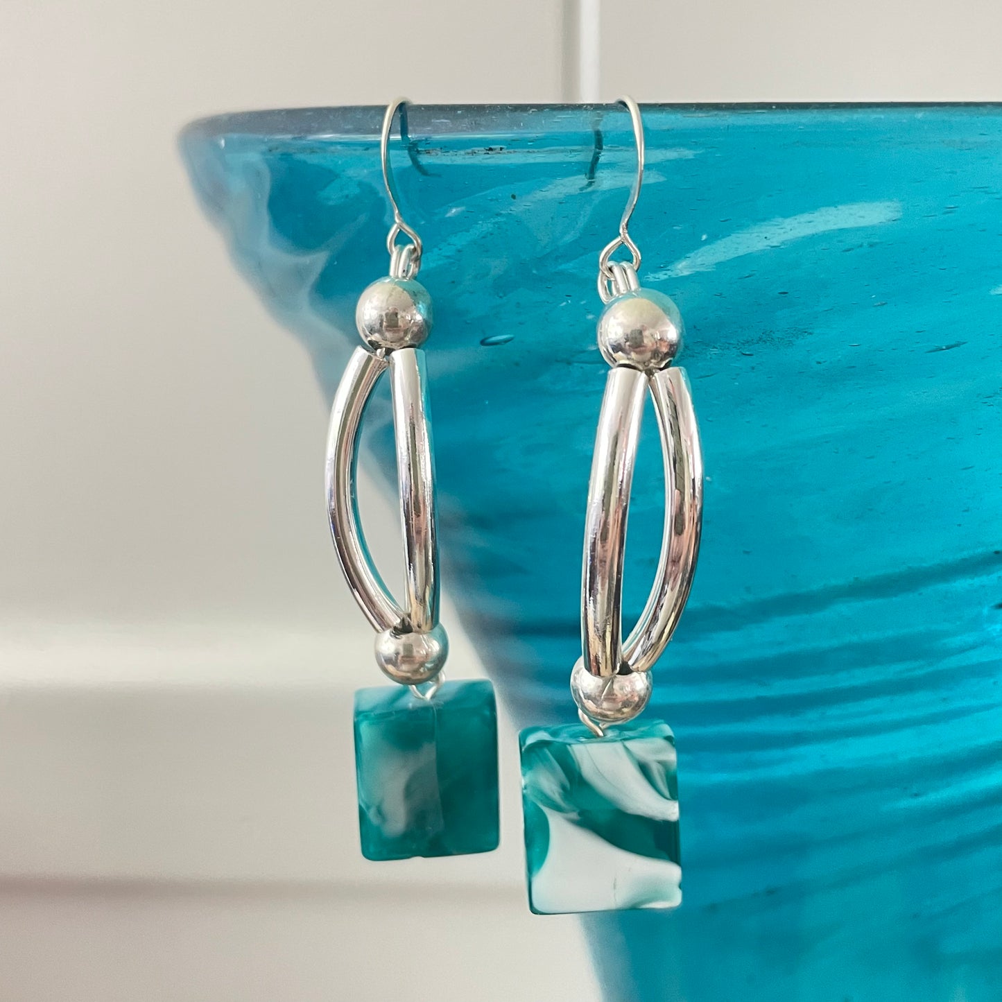 Swirled Turquoise Blue White Glass Bead & Curved Silver Bar Earrings 2.75” Long Geometric