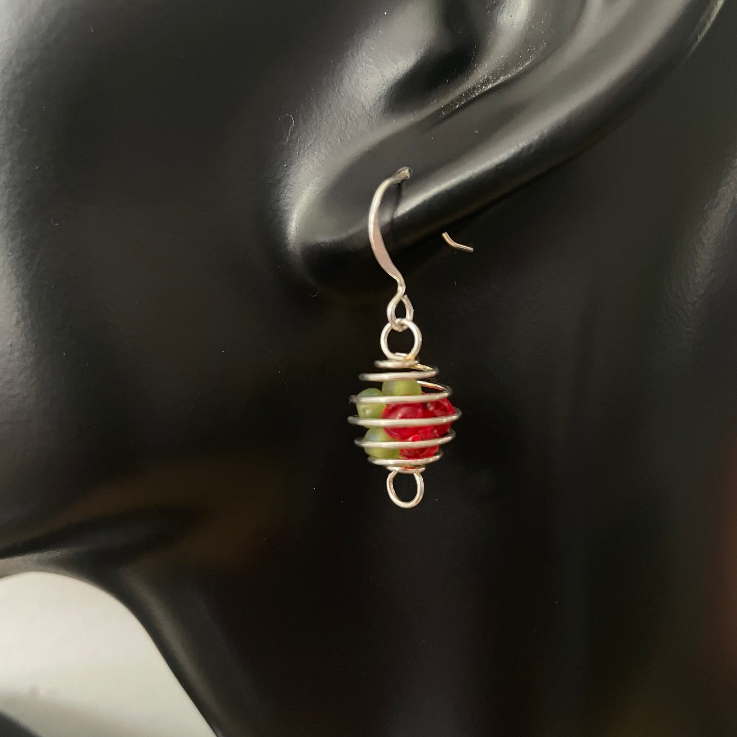 Wire Sphere & Multicolor Mini Glass Bead Earrings 1.25" Red Green Lightweight Casual Dainty Delicate