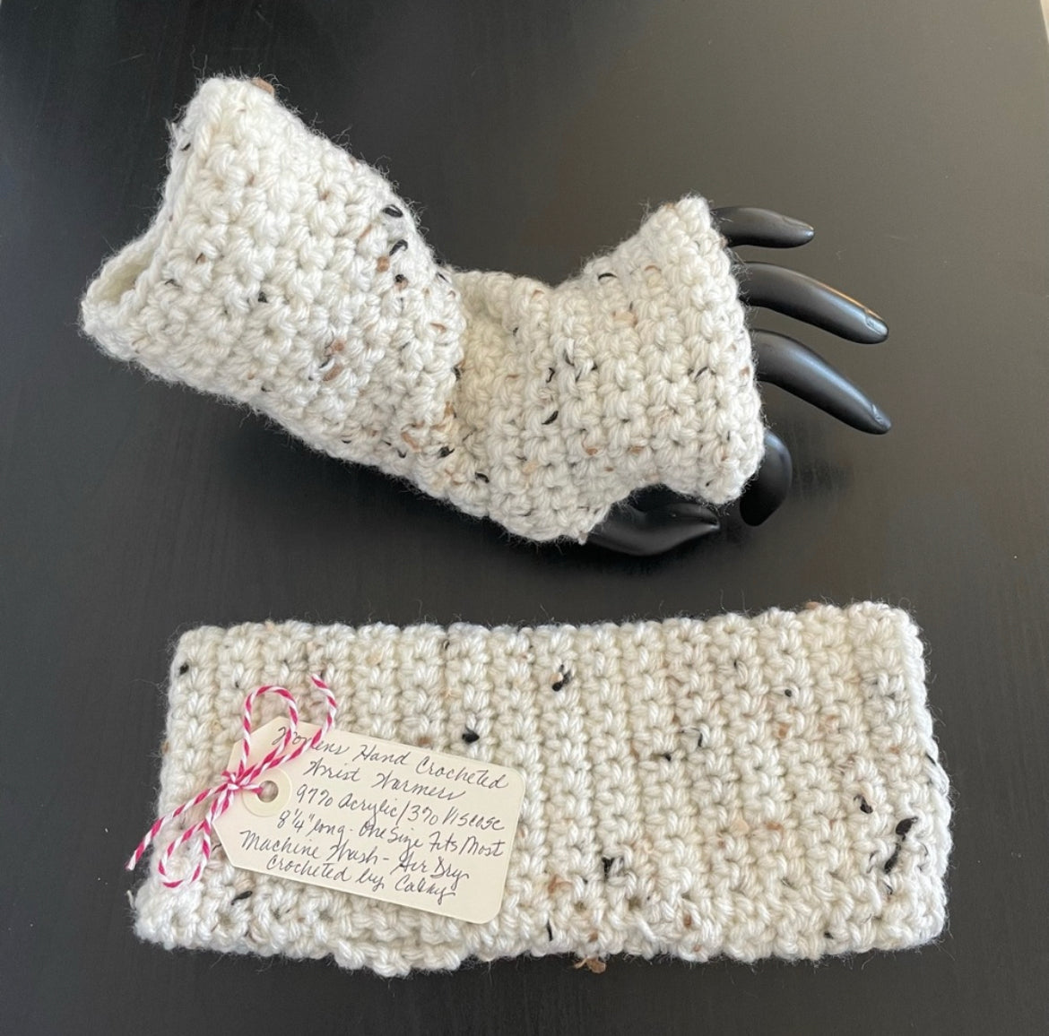 Texting Tech Wrist Warmers Cream Ivory Speckled Tweed Crochet Knit Spring Fall Winter Writing Gaming Fingerless Gloves