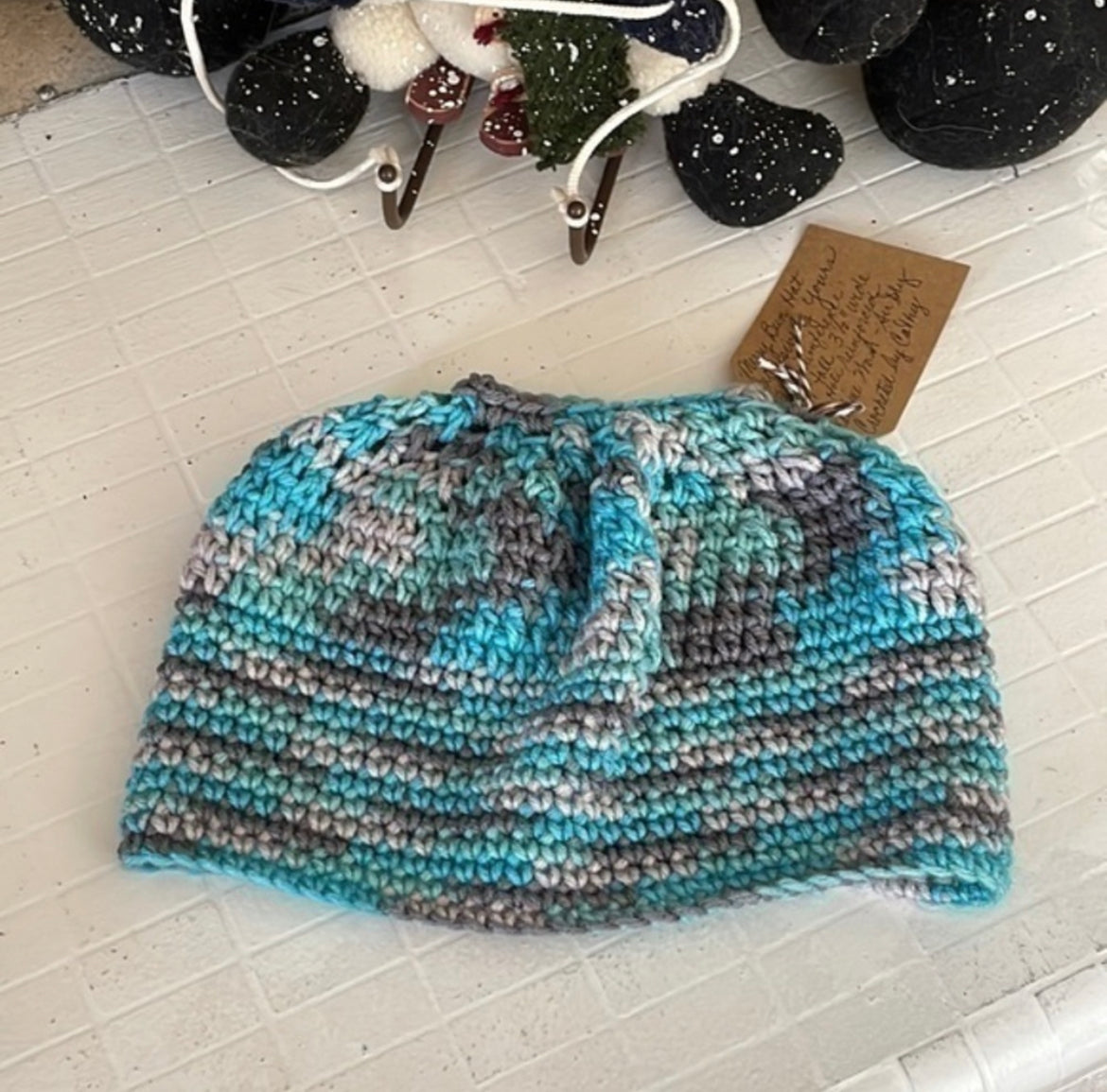 Marbled Aqua & Gray Messy Bun Ponytail Hat 25" Plain Stitch Outdoor Walking Hiking Winter Long Hair Unisex