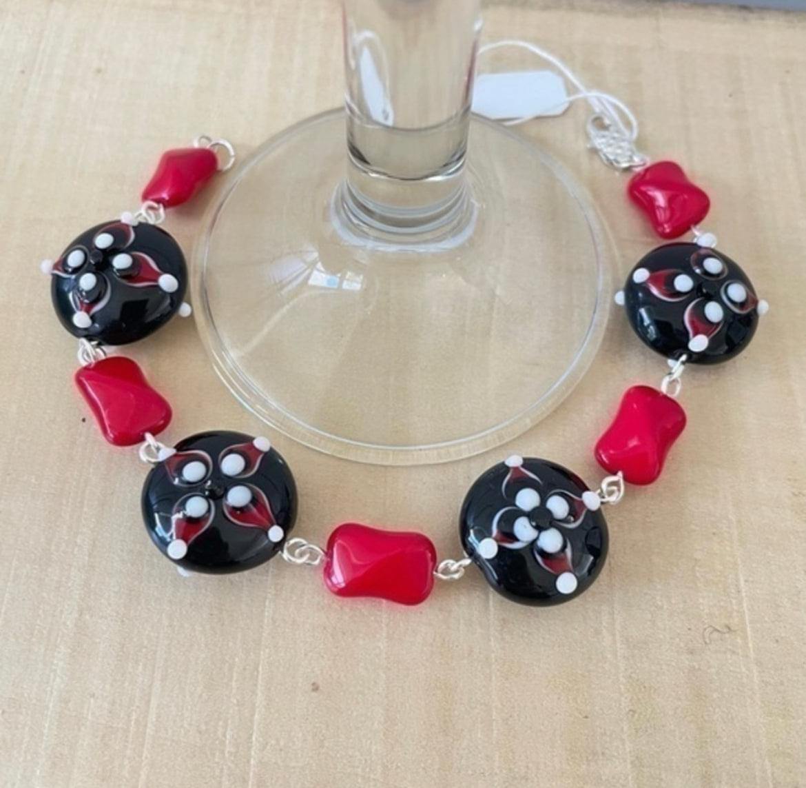 Chunky Multicolor Glass Bead Bracelet 8.5" Red Black White Drama Hand-Linked Textured