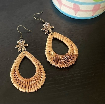Straw Weave & Brass Flower Boho Teardrop Earrings 3.5" Coastal Beach Spring Break Summer Vacay Women Gift Everyday Fashion Handmade Jewelry