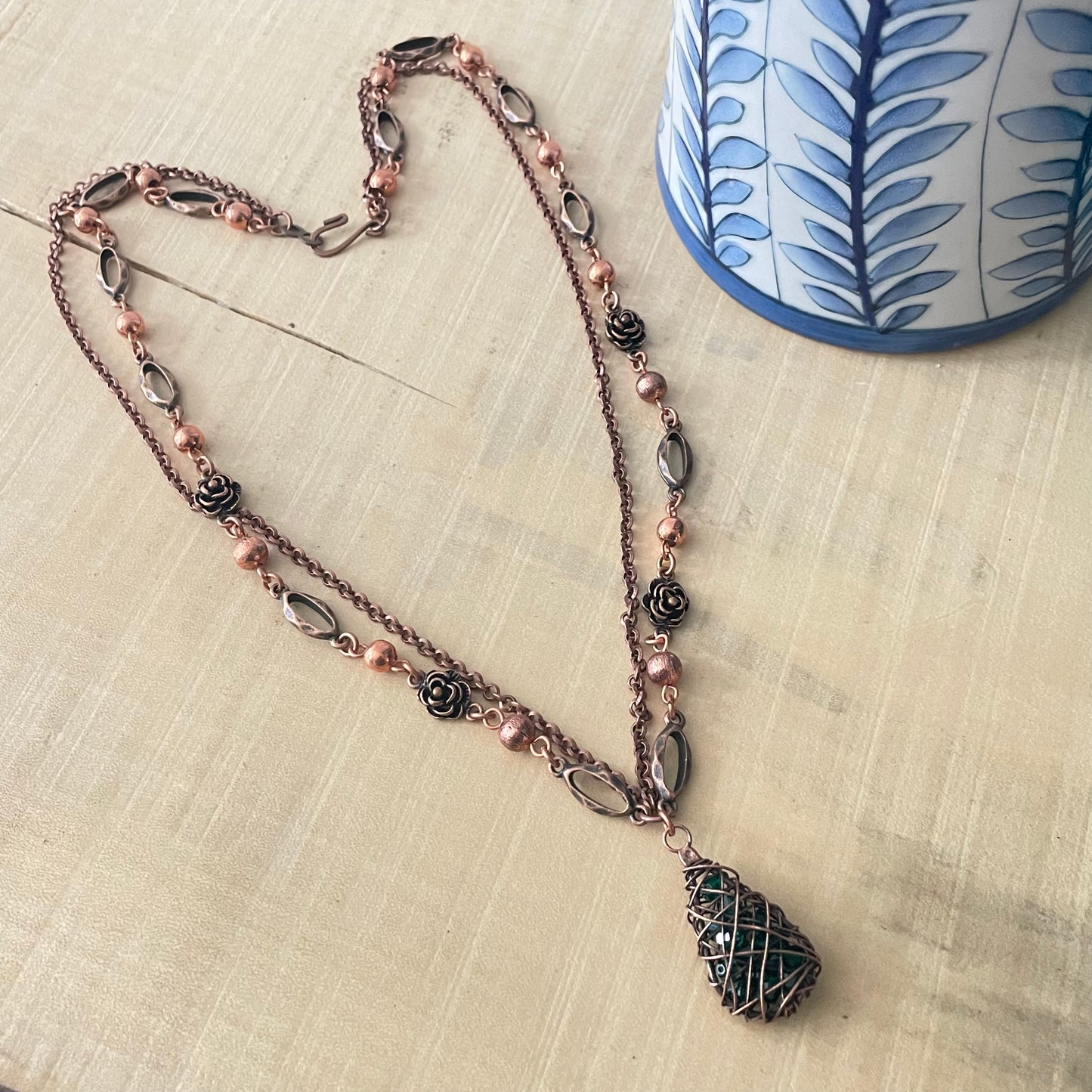 Dark Green Swarovski Crystal & Copper Wire Wrapped Pendant Necklace 22.25" Flowers Floral Textured