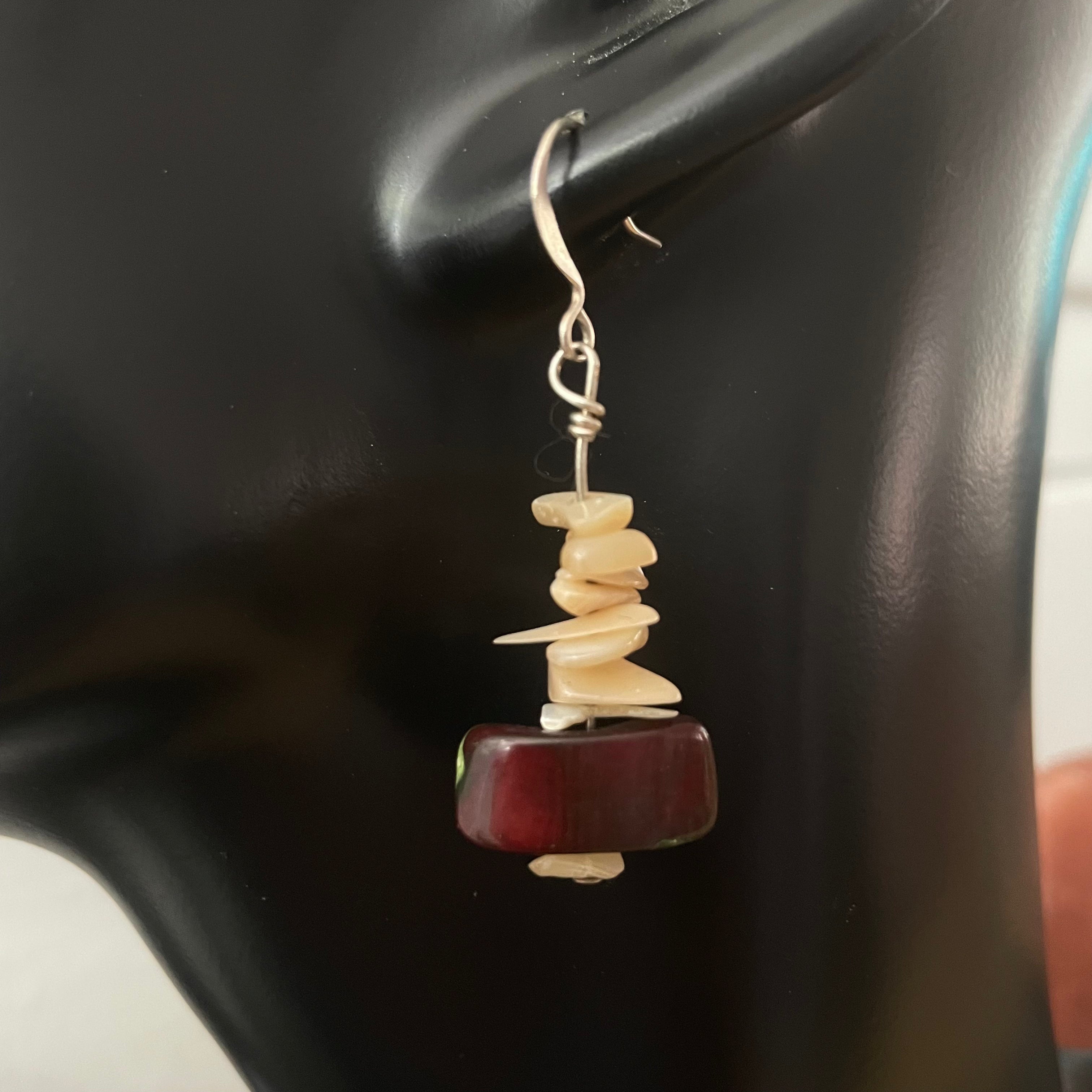 Iridescent Chunky Shell Dangle Earrings 1.75" Multicolor Cream Red Coastal Beach Vacation