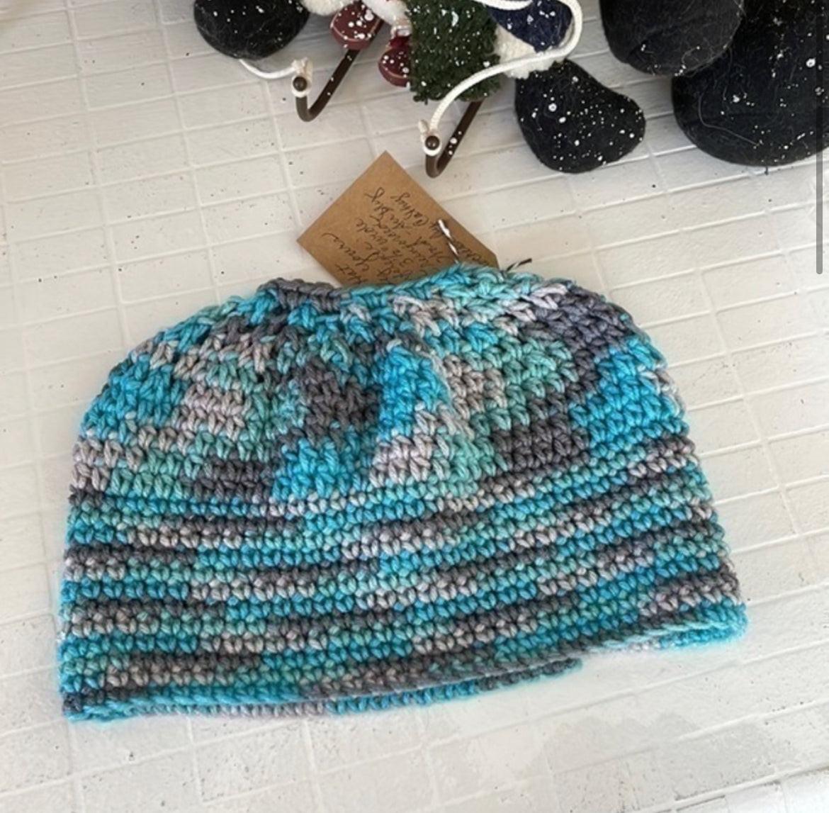 Marbled Aqua & Gray Messy Bun Ponytail Hat 25" Plain Stitch Outdoor Walking Hiking Winter Long Hair Unisex