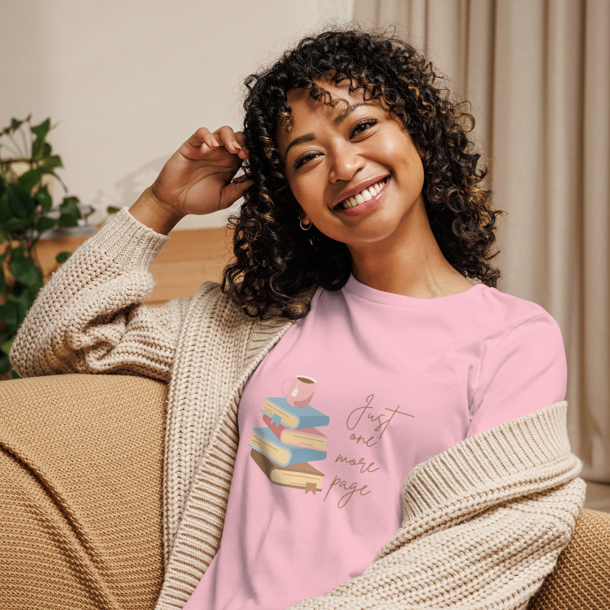 Just One More Page | T-Shirt Soft Women's Short Sleeve Graphic Cotton Book Lovers Ladies Relaxed Fit Top Casual Tee BookTok Cute Funny Teen